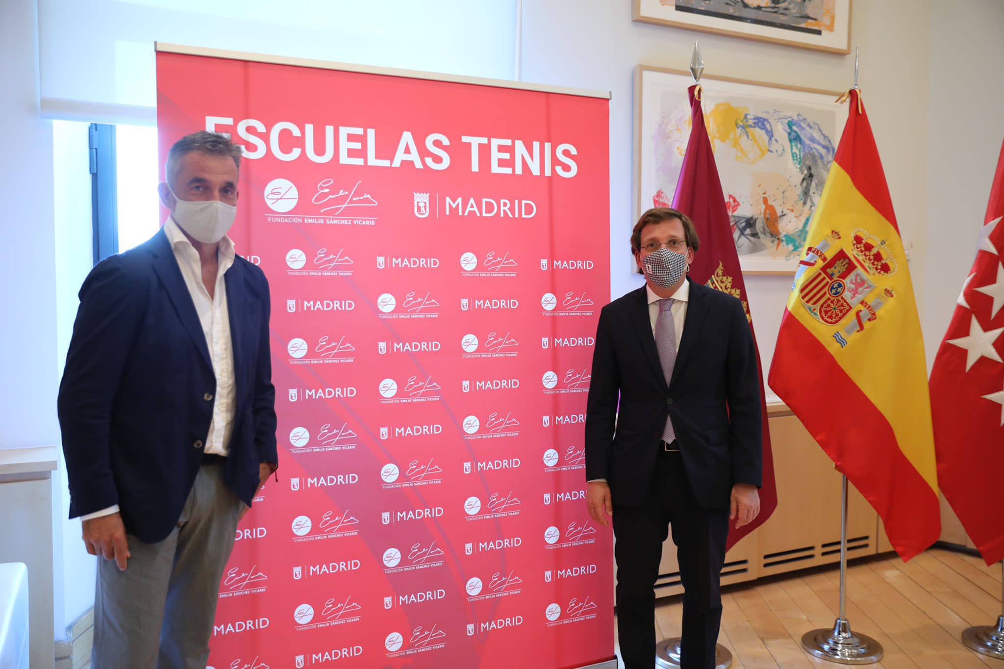 Image for Emilio Sánchez Vicario se reúne con el Alcalde de Madrid, Jose Luis Martínez-Almeida.