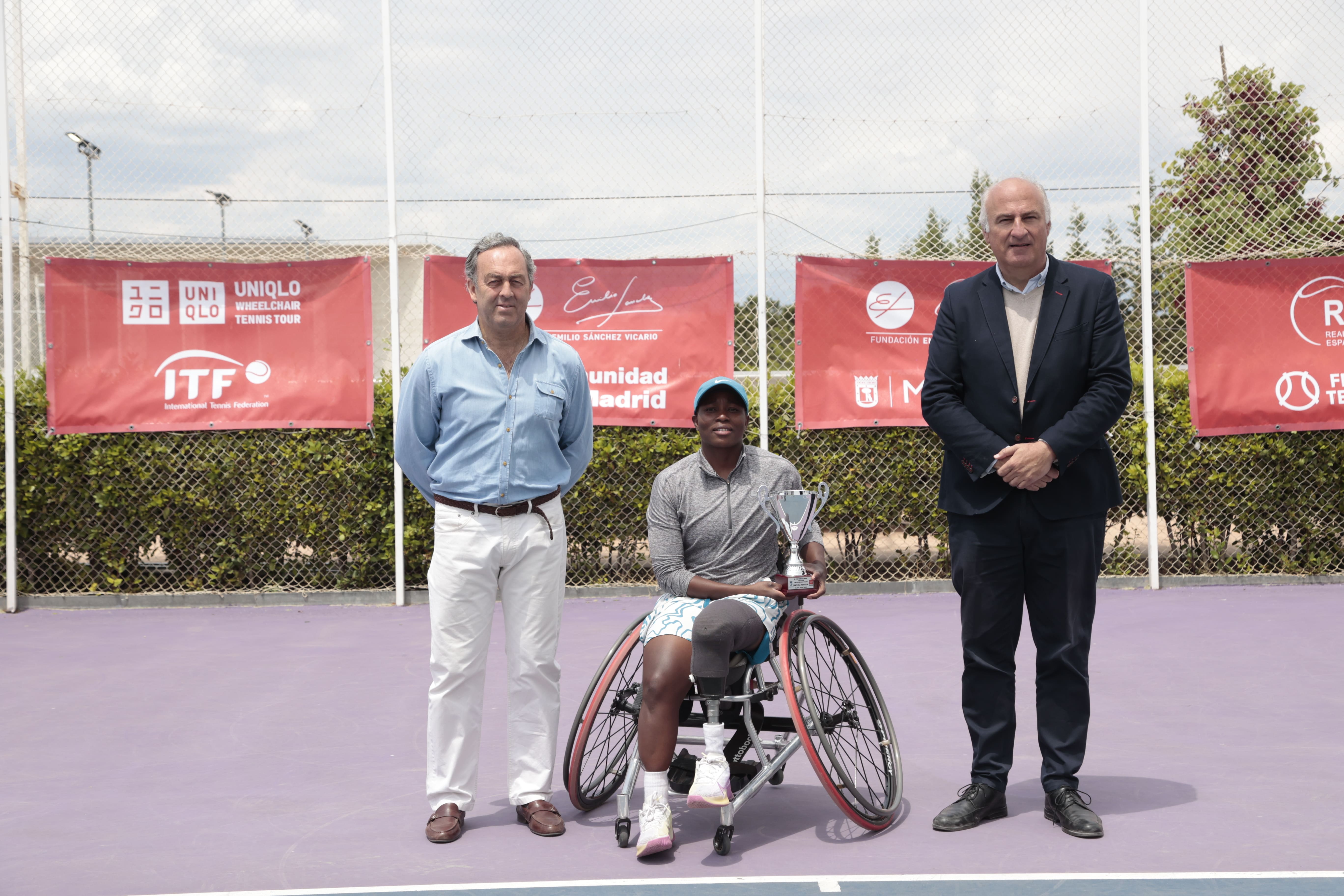 Image for iITF Wheelchair FESV. El francés Stephane Houdet y la sudafricana Kgothatso Montjane triunfan