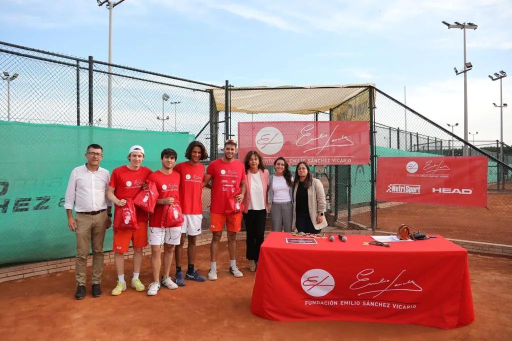 Image for Clausura noveno curso Escuela Fundación Emilio Sánchez Vicario en Emilio Sánchez Academy