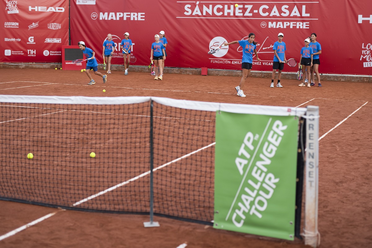 Image for Clinic de la Fundación Emilio Sánchez Vicario en el Challenger Sanchez-Casal Mapfre.